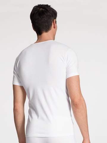 Tricou de la CALIDA pe alb