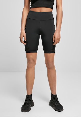 Urban Classics Skinny Shorts in Schwarz