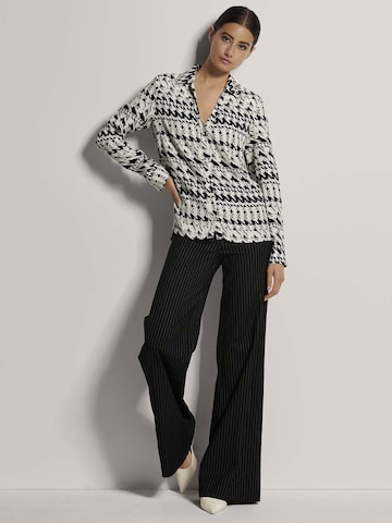 MADELEINE Bluse in Schwarz