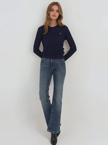 Hiccup Pullover in Blau