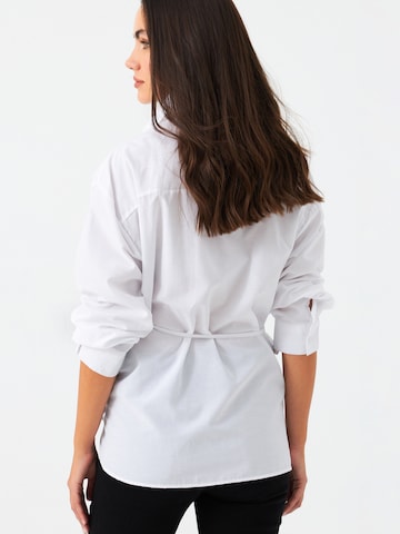 Cool & Sexy Блуза в бяло