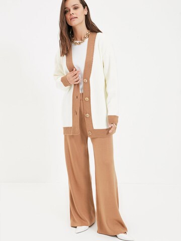 Completo pantalone di Trendyol in beige