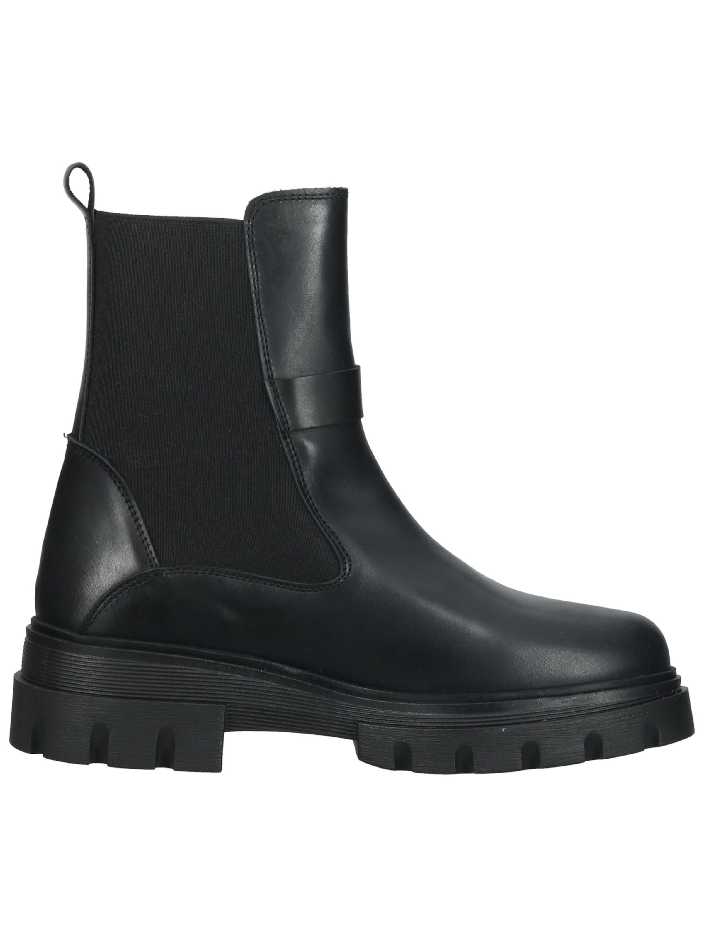 SCAPA Chelsea boots in Black