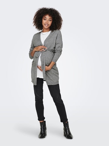 Only Maternity Strickjacke in Grau