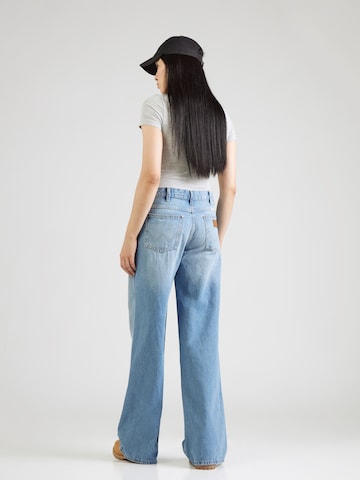 WRANGLER Широкий Джинсы в Синий