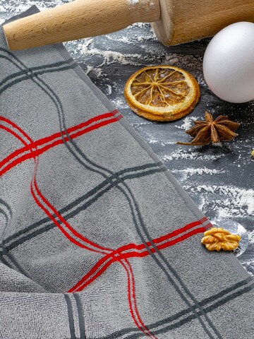 Lashuma Towel 'Lyon' in Grey