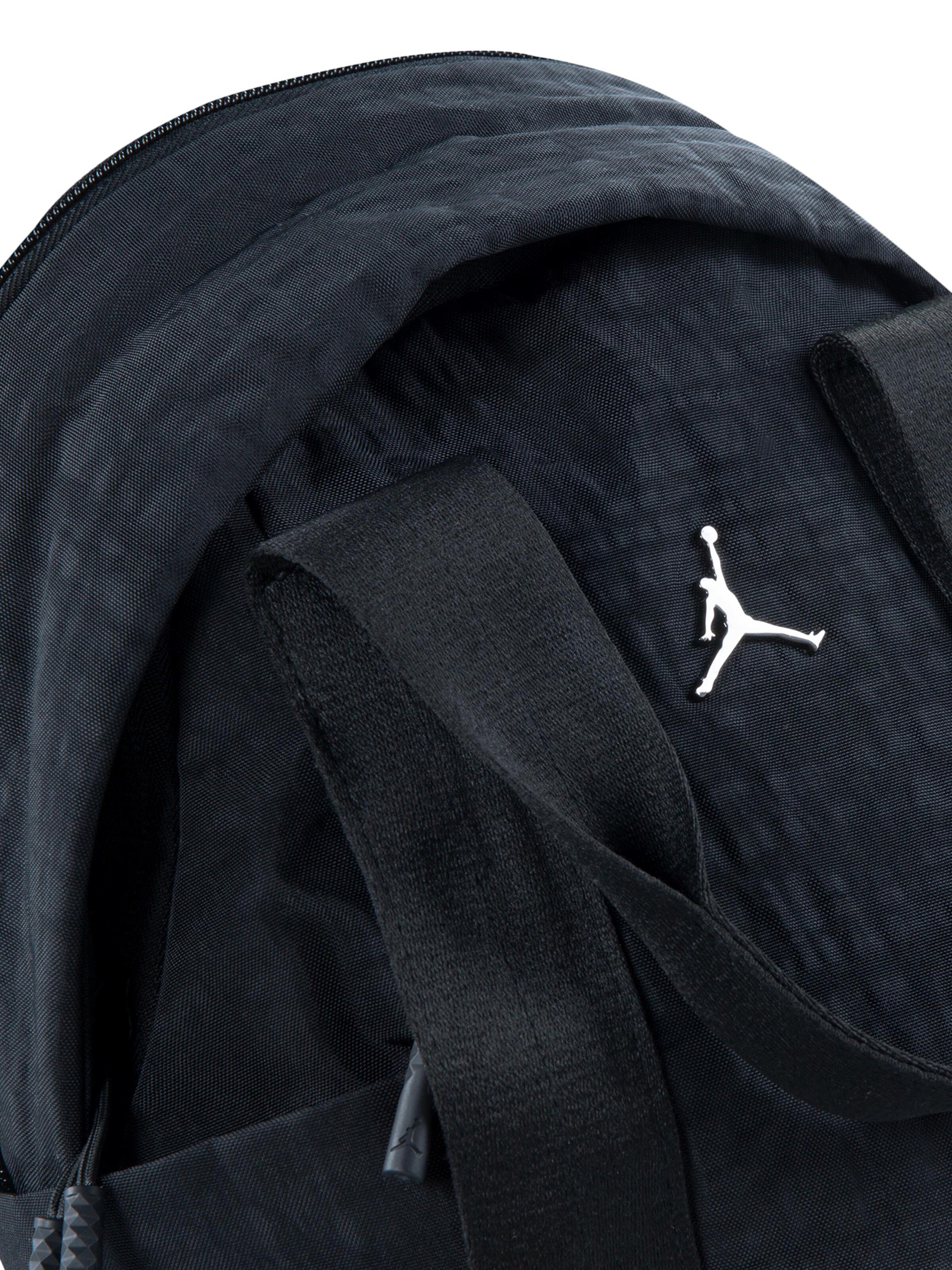 Jordan Reppu 'JAW ALPHA' värissä musta