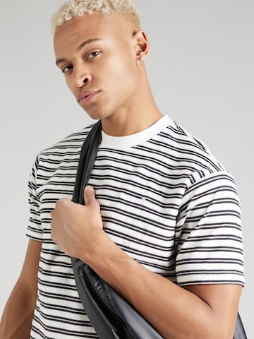 Maglietta 'RED TAB' di LEVI'S ® in bianco