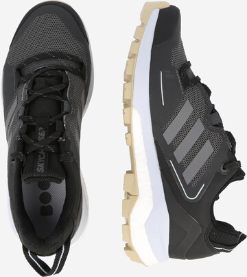 ADIDAS TERREX Χαμηλό παπούτσι 'Skychaser 2.0' σε μαύρο