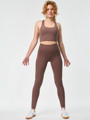 Girlfriend Collective Bustier Urheilurintaliivit 'Paloma' värissä ruskea