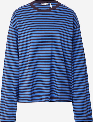 T-shirt Monki en bleu : devant