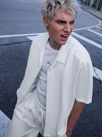 Bershka Comfort fit Button Up Shirt in White