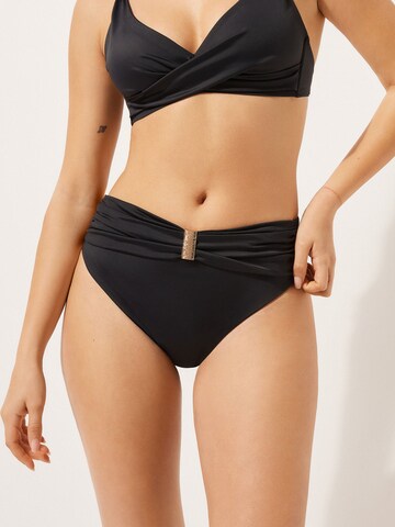 CALZEDONIA BIKINI HOSEN in Schwarz