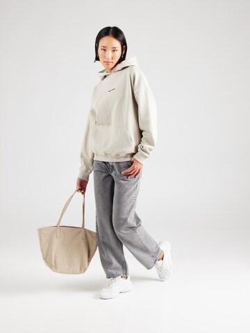 Sweat-shirt 'Clarita' Pegador en gris