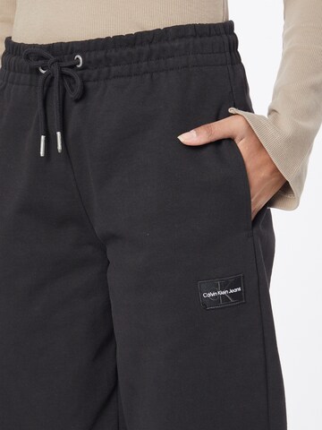 Calvin Klein Zúžený Kalhoty – černá