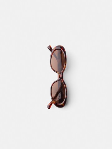 Bershka Sunglasses in Brown