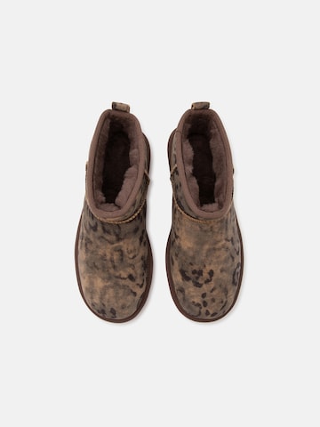 UGG Boots 'Classic Ultra Mini' in Braun