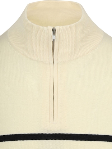 Steppin' out Shirt in Beige