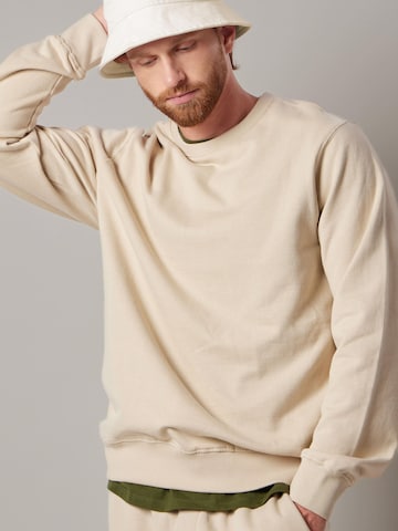 Felpa 'Felpa Felpata Girocollo' di OWN Off With Nature in beige