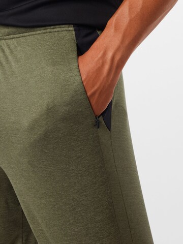 Superdry Regularen Športne hlače | zelena barva
