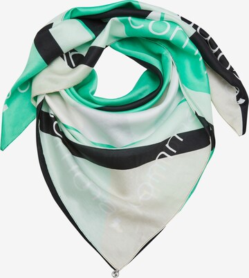 COMMA Wrap in Green: front