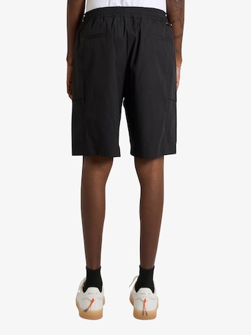 Regular Pantalon LOW BRAND en noir