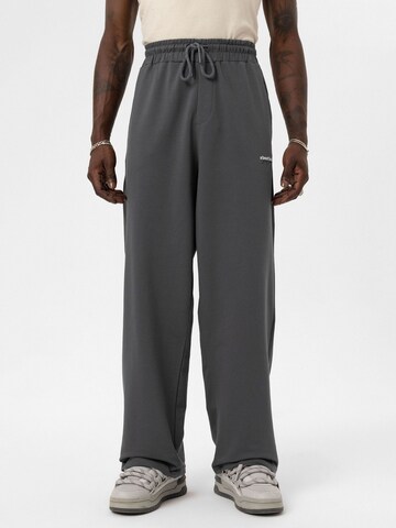 Loosefit Pantalon VAMOS CLO en gris : devant