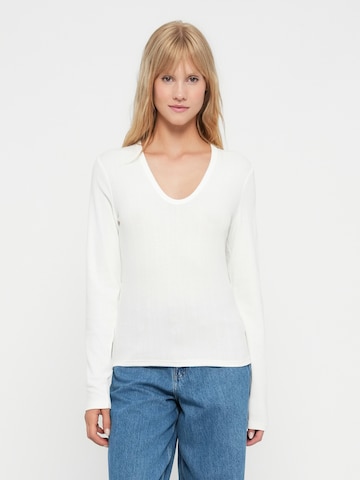 GAP Shirt 'LUXE MOD' in White: front