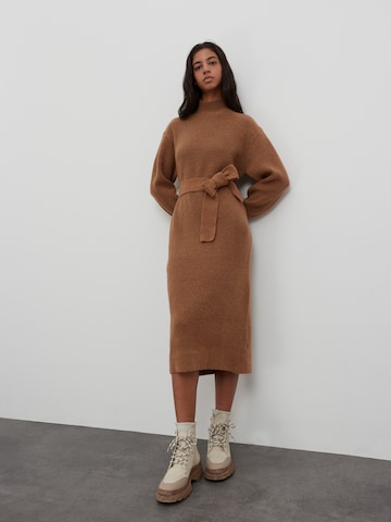 EDITED Dress 'Silvie' in Brown: front