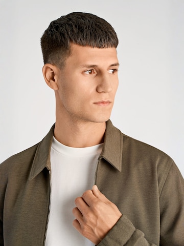 Junk de Luxe Between-season jacket in Green