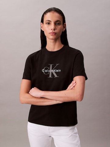 Tricou de la Calvin Klein Jeans pe negru: față