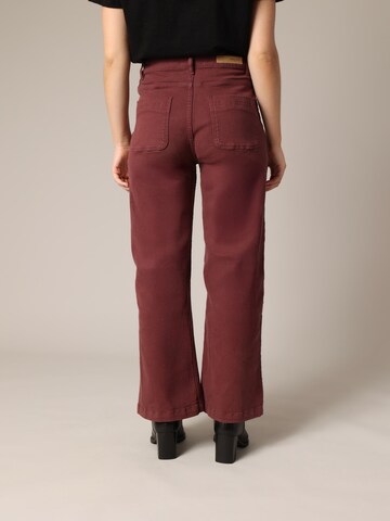 Deeluxe Flared Jeans 'Lizette' in Red