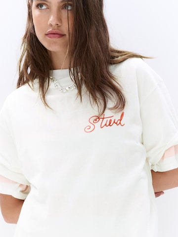 Pull&Bear T-shirt 'TARTA' i vit