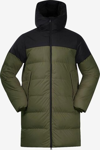 Bergans Winter Coat in Green: front