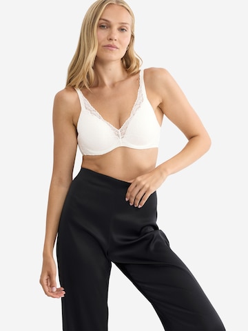 TRIUMPH Triangel BH ' Red Label Body Make-Up Illusion Lace ' in Wit