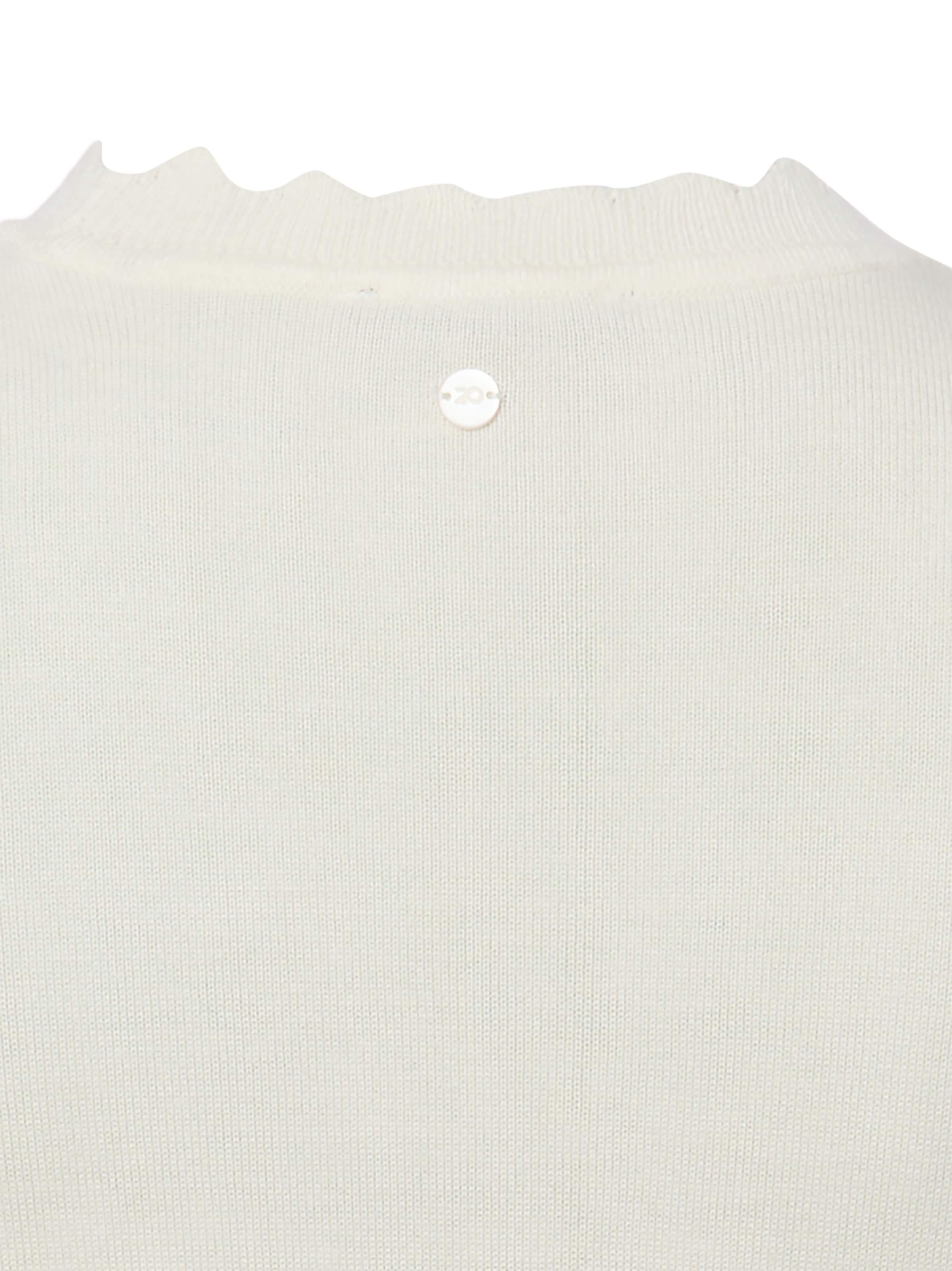 zero Sweater in White