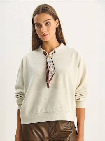 Felpa di Bianco Lucci in bianco