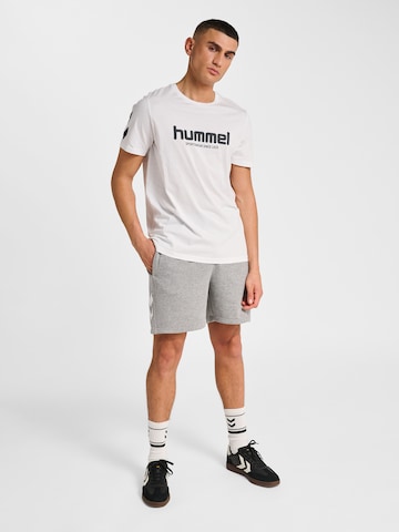 Hummel Bluser & t-shirts 'LEGACY 2.0' i hvid