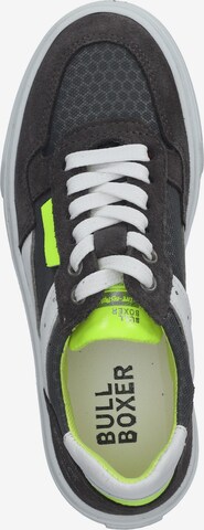 BULLBOXER Sneaker in Grau