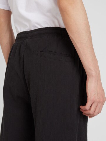 Loosefit Pantaloni 'KARL' de la JACK & JONES pe negru