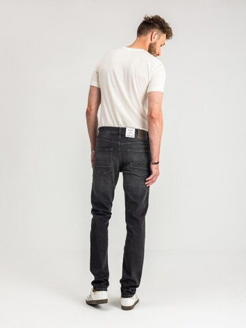 MUSTANG Slimfit Farmer 'Mustang Vegas Slim Denim Black 1015044 4000 883' - szürke