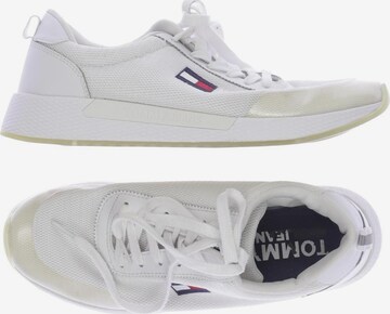 Tommy Jeans Sneakers & Trainers in 40 in White: front