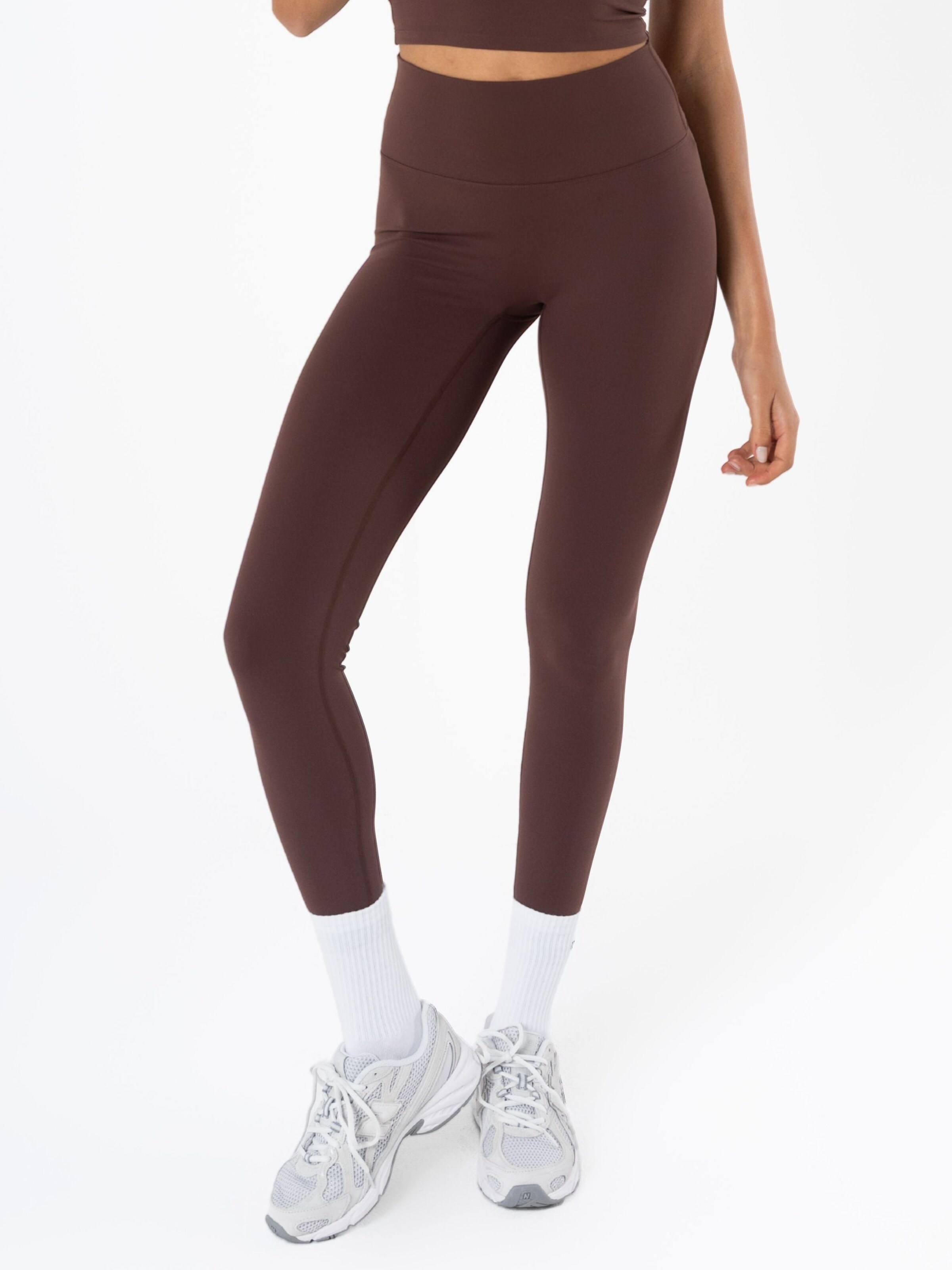 Skinny Leggings 'Essential' di dayr in marrone