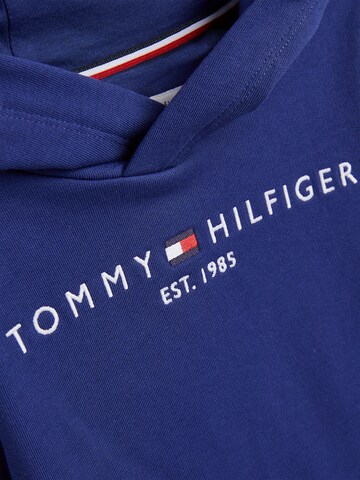 TOMMY HILFIGER Sweatshirt 'Essential' i blå