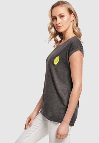 Merchcode T-Shirt 'Its Tennis Time' in Grau