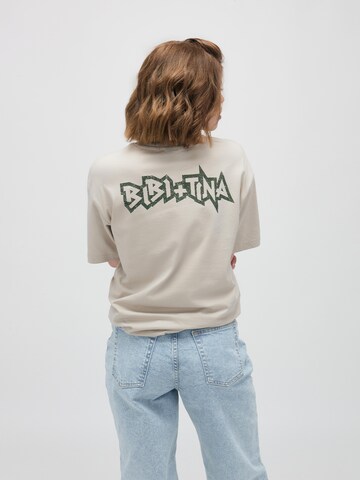 ABOUT YOU x StayKid Shirt 'BIBI+TINA' in Grijs: terug