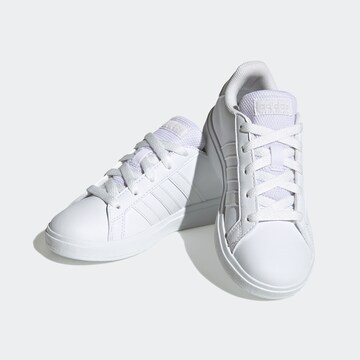 ADIDAS PERFORMANCE Спортивная обувь 'Grand Court 2.0' в Белый