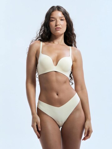 GOD SAVE QUEENS Slip 'Second Skin Brazilian' in Beige
