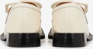 Chaussure basse Kazar Studio en beige