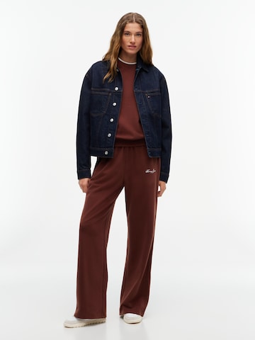 Tommy Jeans - Pierna ancha Pantalón 'ESS' en marrón